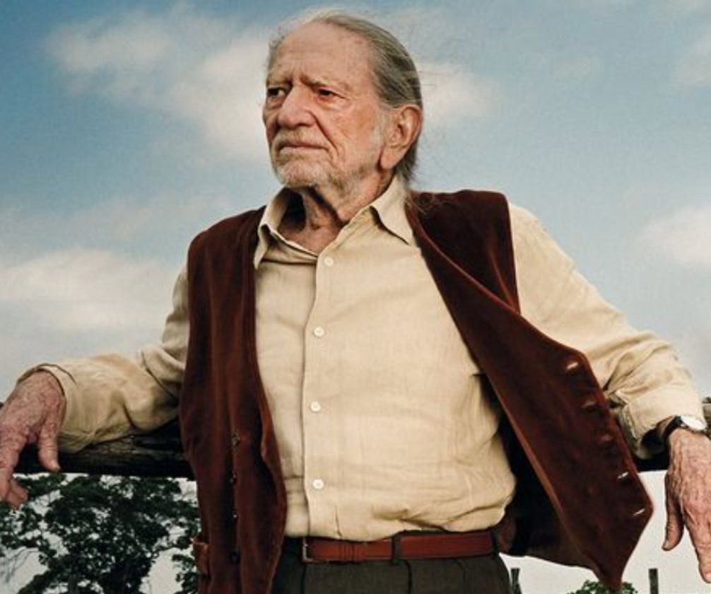 Willie Nelson’s “Always on My Mind”: A Timeless Ballad of Regret